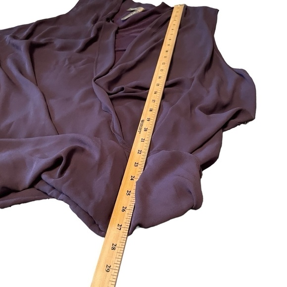 Pennington’s Purple Scoop Neck-Bubble Hem-long Flowy Side Panel. Size 4X - Picture 6 of 9